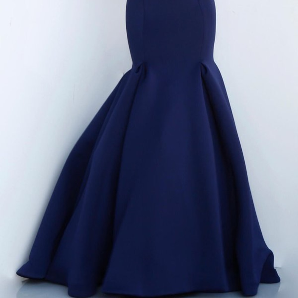 Rosette Accent Off Shoulder Scuba Mermaid Gown - Picture 4 of 6